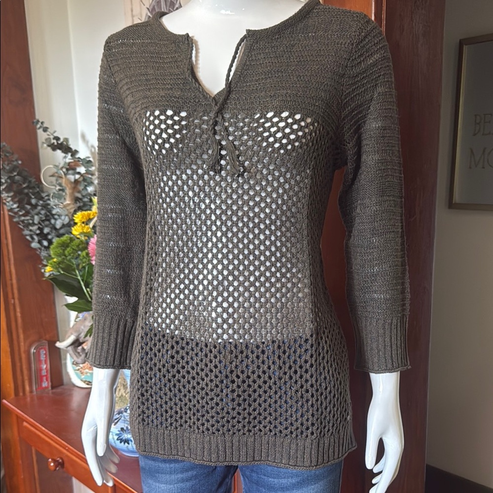NWT Eddie Bauer size small Women's Brown Knit Sweater
